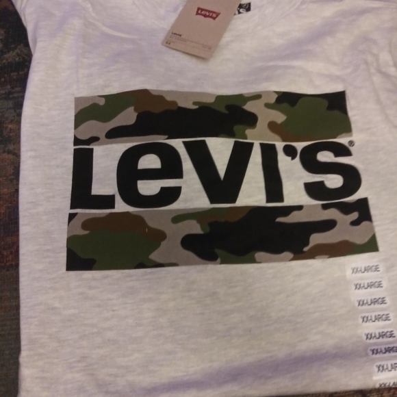 Levis Camo Tee - Picture 1 of 1